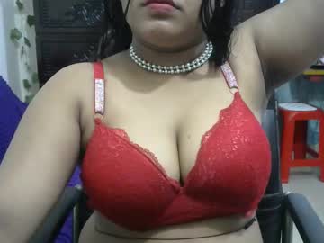 Sruti23 Chaturbate stream image from May 18, 2025