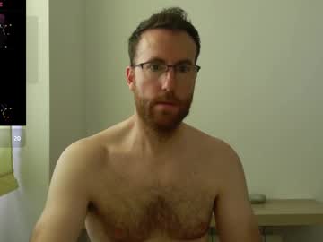 Machohiberiko Chaturbate stream image from May 18, 2025