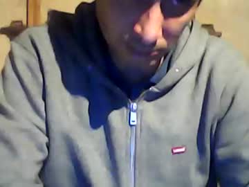 Rejemo Chaturbate stream image from May 18, 2025
