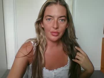 Rubyredxxxoxxx Chaturbate stream image from May 18, 2025