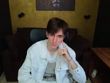 Talonwilde Chaturbate stream image from May 18, 2025