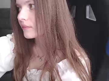 Elfy___ Chaturbate stream image from May 18, 2025
