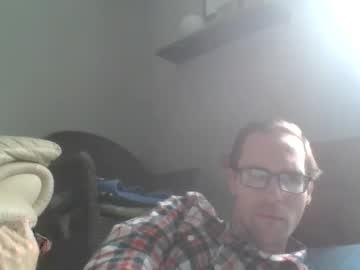 Titlovercums Chaturbate stream image from May 18, 2025