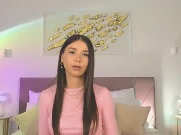 Violetta_Finch Chaturbate stream image from May 18, 2025
