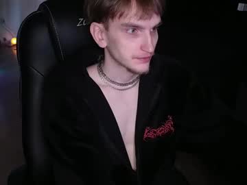 Iloveeyooumore Chaturbate stream image from May 18, 2025
