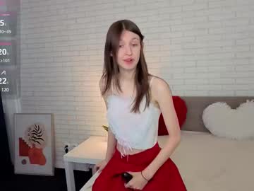 Milanastarrr Chaturbate stream image from May 18, 2025