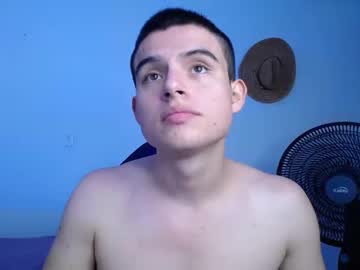 Invincible2002 Chaturbate stream image from May 18, 2025