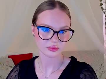 Mish_Ka3 Chaturbate stream image from May 18, 2025