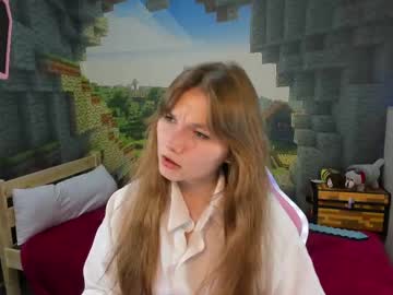 Lisaporters Chaturbate stream image from May 18, 2025