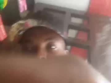 Machucarico16 Chaturbate stream image from May 18, 2025