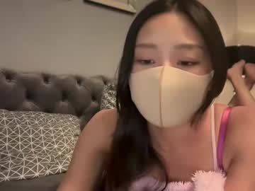 Yukilovesjojo Chaturbate stream image from May 18, 2025