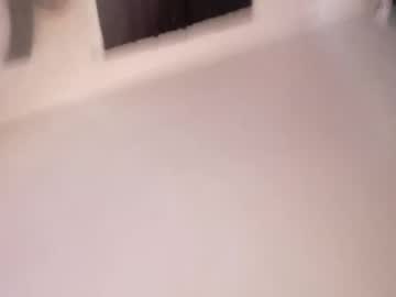 Djenriquez Chaturbate stream image from May 18, 2025
