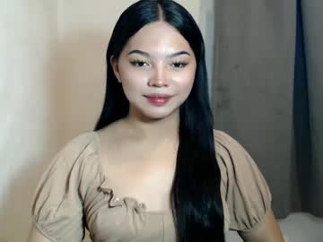 Girlthatuneedxxx Chaturbate stream image from May 18, 2025