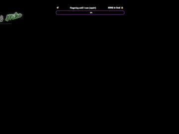 Celiaandmike Chaturbate stream image from May 18, 2025