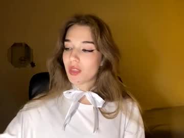 Gwendolynharkey Chaturbate stream image from May 18, 2025