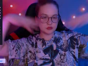 Lala_Loulou Chaturbate stream image from May 18, 2025