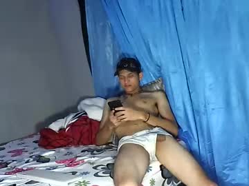 Yeico_98423 Chaturbate stream image from May 18, 2025