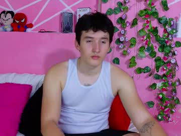 Peter__Foxxx Chaturbate stream image from May 18, 2025