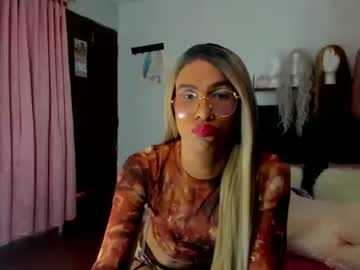 Sweetdesaire Chaturbate stream image from May 18, 2025
