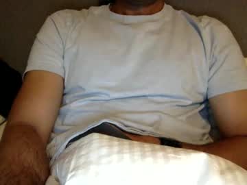 2london10 Chaturbate stream image from May 18, 2025