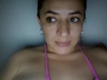 Squirtmasterxx Chaturbate stream image from May 18, 2025