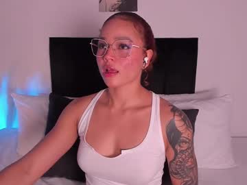 Izzy_Vega Chaturbate stream image from May 18, 2025