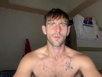 Lukegunn22 Chaturbate stream image from May 18, 2025
