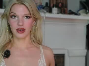 Goddesssherry00 Chaturbate stream image from May 19, 2025
