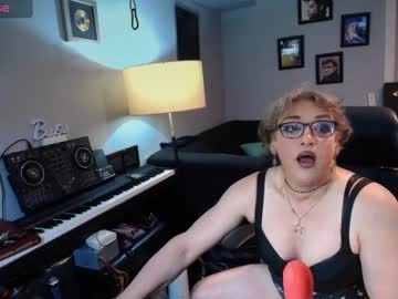Mirandagrrl Chaturbate stream image from May 19, 2025