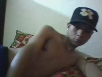 Smallsweetboy Chaturbate stream image from May 19, 2025