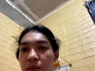 Jullian_Cei Chaturbate stream image from May 19, 2025