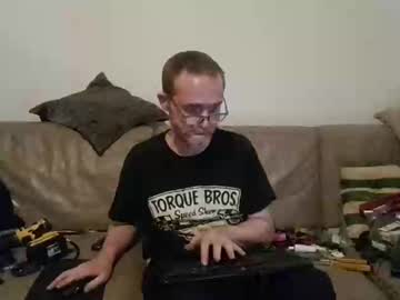 Ivamailom321 Chaturbate stream image from May 19, 2025