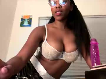 Sagedreammm Chaturbate stream image from May 19, 2025