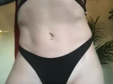 Sonjablue Chaturbate stream image from May 19, 2025