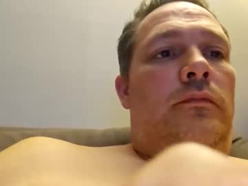 Tonyluvssquirt Chaturbate stream image from May 19, 2025