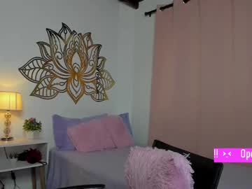 Cataarango Chaturbate stream image from May 19, 2025