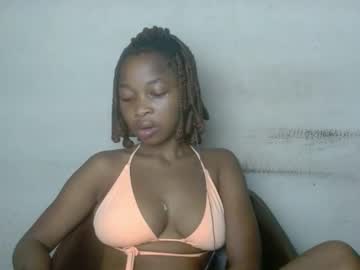 Urflirtydoll Chaturbate stream image from May 19, 2025