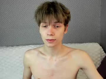 Mr_Makentoshi Chaturbate stream image from May 19, 2025