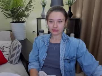 Sheillatyler Chaturbate stream image from May 19, 2025