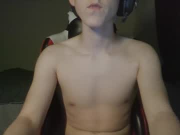 Slimmmyjosh Chaturbate stream image from May 19, 2025