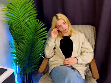 Wilonagrindell Chaturbate stream image from May 19, 2025