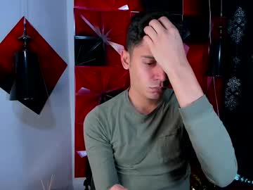 Dylan_Roemer Chaturbate stream image from May 19, 2025