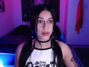 Kattze Chaturbate stream image from May 19, 2025