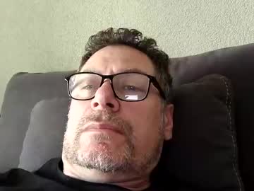 Lecsucsi Chaturbate stream image from May 19, 2025