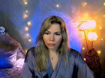Loraboyar Chaturbate stream image from May 19, 2025
