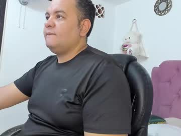 Bighotguycb Chaturbate stream image from May 19, 2025