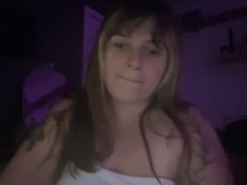 Gavitrielle Chaturbate stream image from May 19, 2025