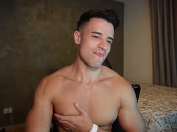 Krops_ Chaturbate stream image from May 19, 2025