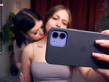 Omaliacutee Chaturbate stream image from May 19, 2025