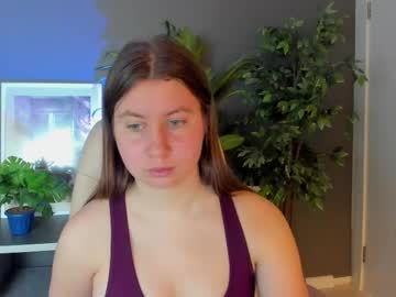 Altheaglow Chaturbate stream image from May 19, 2025